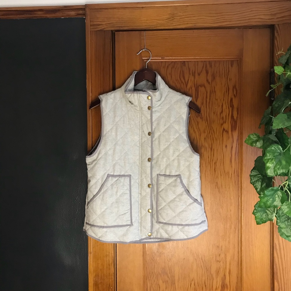 Francesca’s Miami brand quilted vest